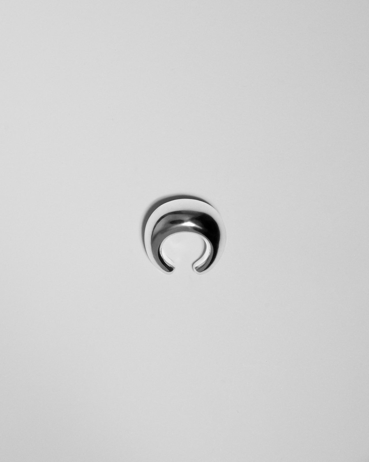 BLOWBLOW NO-PIERCING EARCUFF in sterling silver