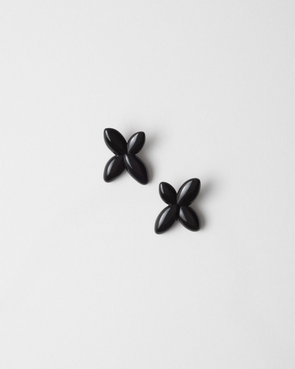 BOUCLES D'OREILLES ROSEMARIE L - RÉSINE NOIRE